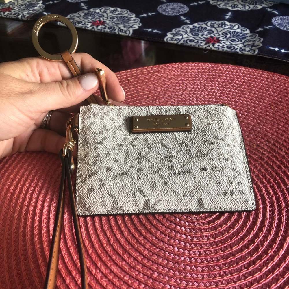 Michael Kors wallet/wristlet